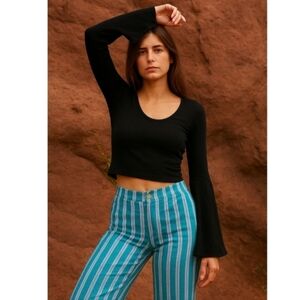 BIG BUD PRESS LONG SLEEVE BELL V NECK TEE TOP